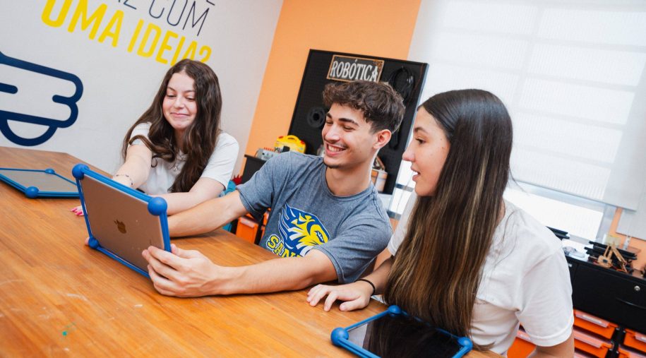 Inteligência artificial e suas contribuições para a personalização da aprendizagem