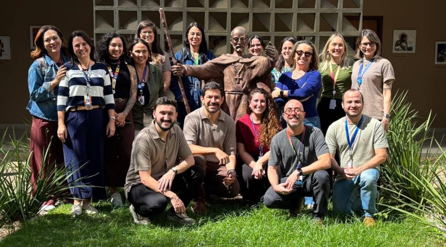 Semana de formação reúne comunicadores da RJE em Brasília para refletir sobre os desafios da comunicação na educação
